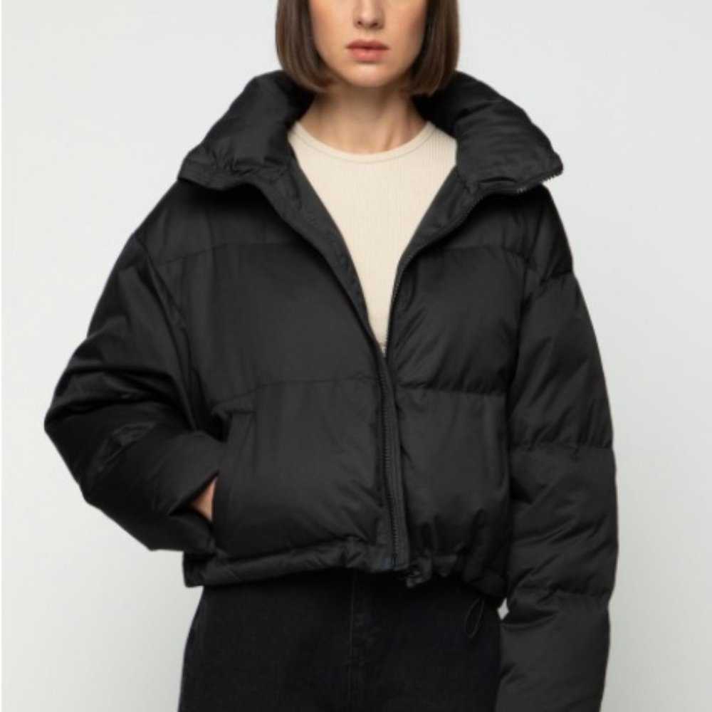 Oak + Fort Cropped Black Down Puffer